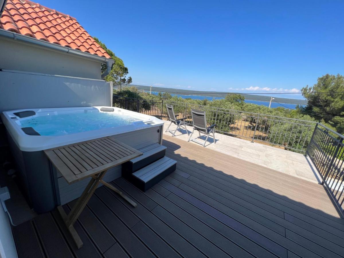 Podgora Experience Suite With Jacuzzi Nerezine Ngoại thất bức ảnh