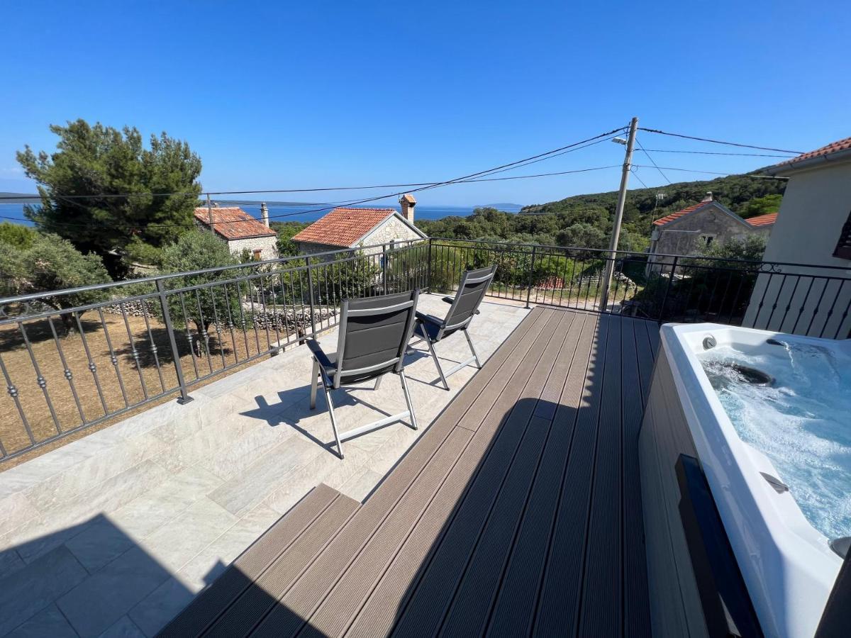 Podgora Experience Suite With Jacuzzi Nerezine Ngoại thất bức ảnh