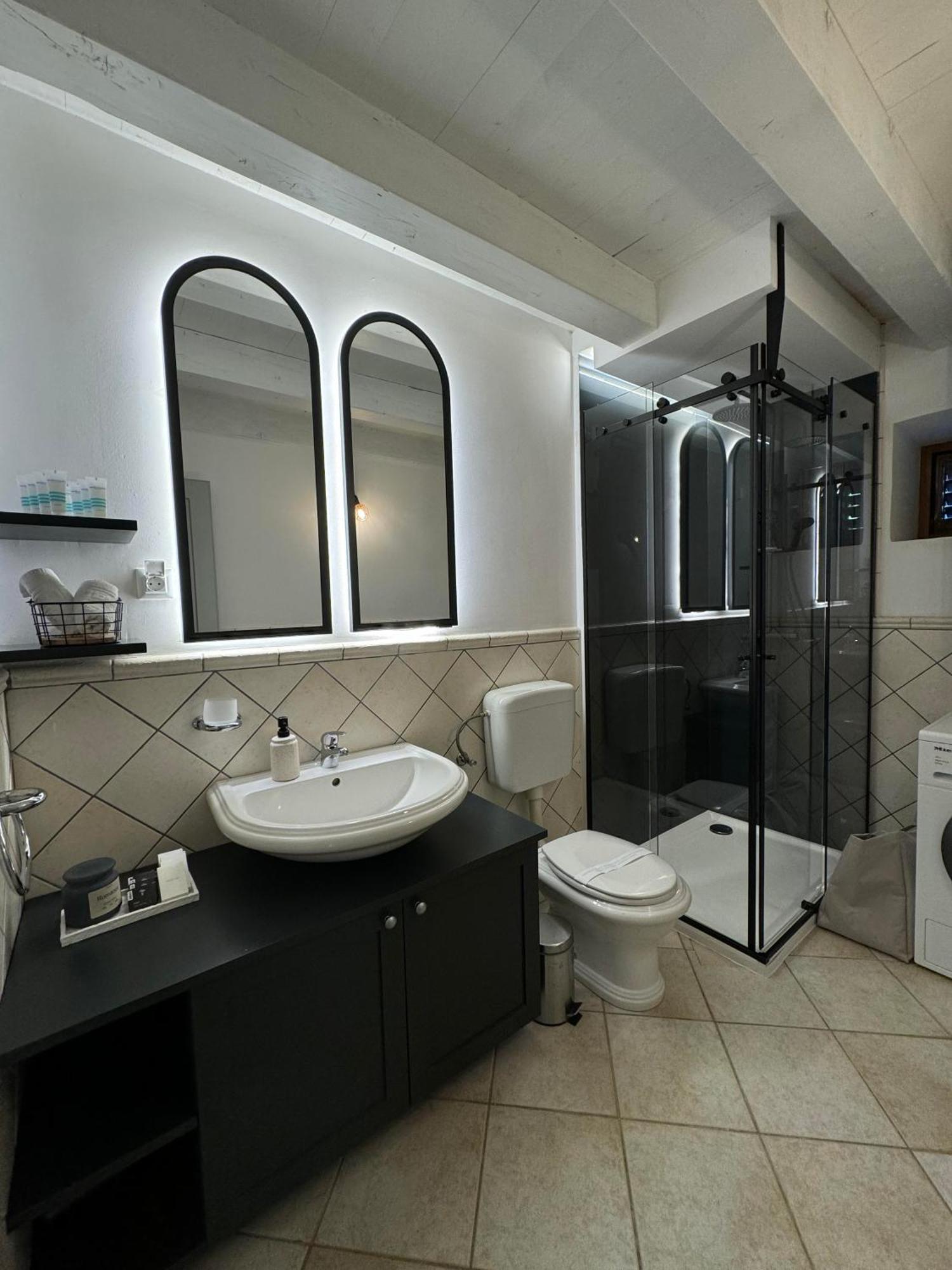 Podgora Experience Suite With Jacuzzi Nerezine Ngoại thất bức ảnh